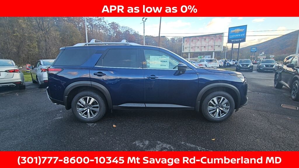 New 2025 Nissan Pathfinder SL SUV