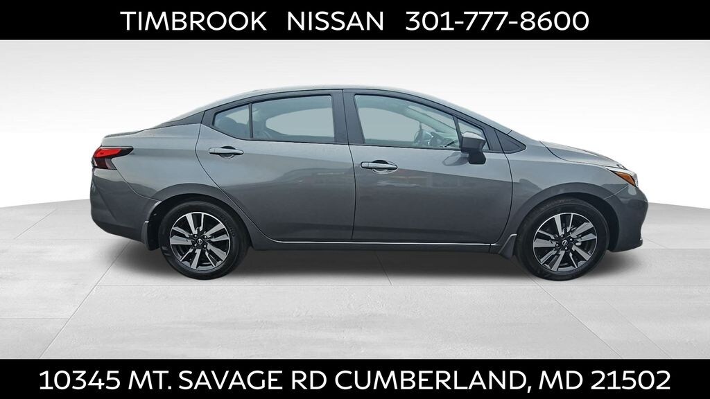 New 2025 Nissan Versa 1.6 SV Sedan