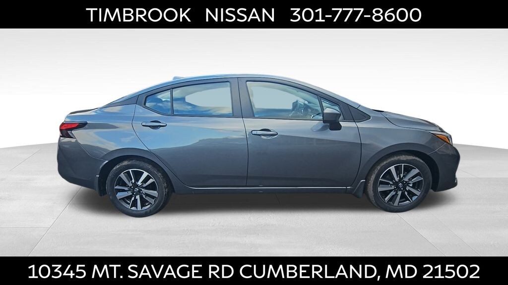 New 2025 Nissan Versa 1.6 SV Sedan