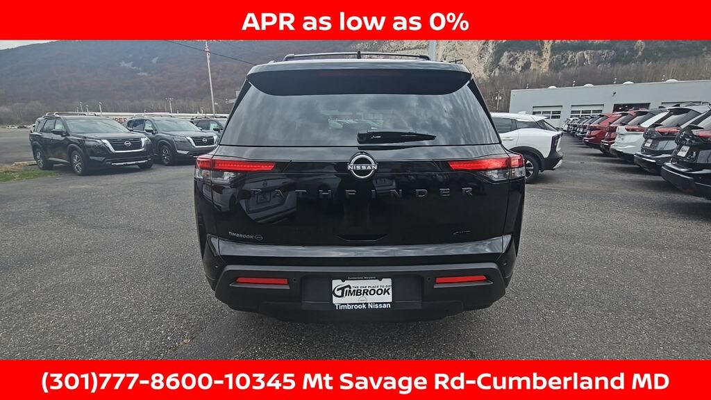 New 2025 Nissan Pathfinder SV SUV