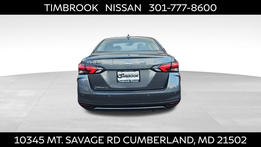 New 2025 Nissan Versa 1.6 SV Sedan