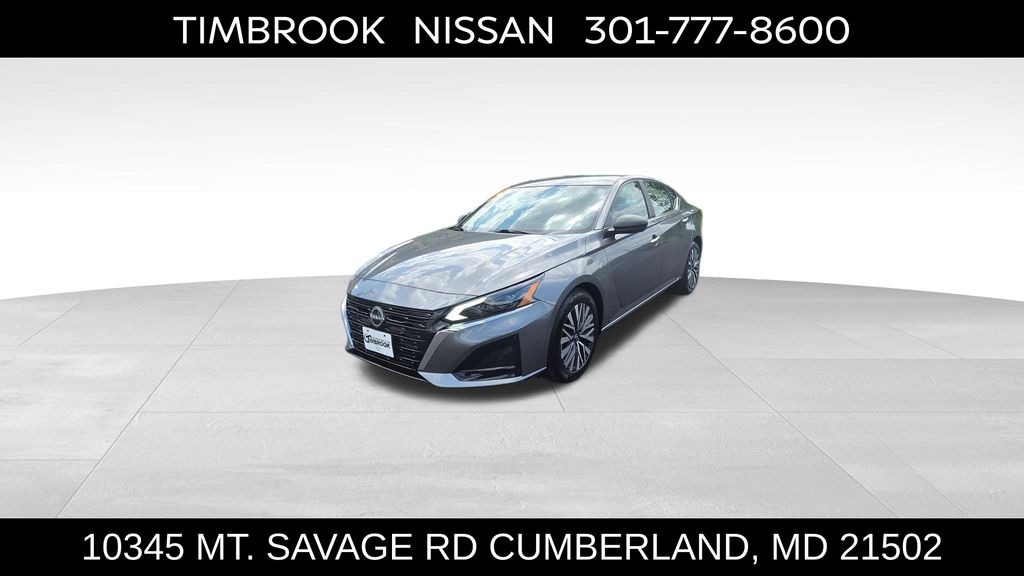 Used 2024 Nissan Altima 2.5 SV Sedan