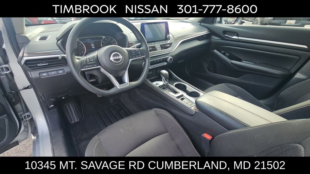 2023 Nissan Altima SV - Photo 12