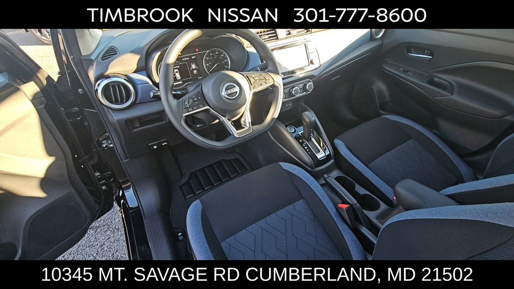 2025 Nissan Versa Sedan SV - Photo 11
