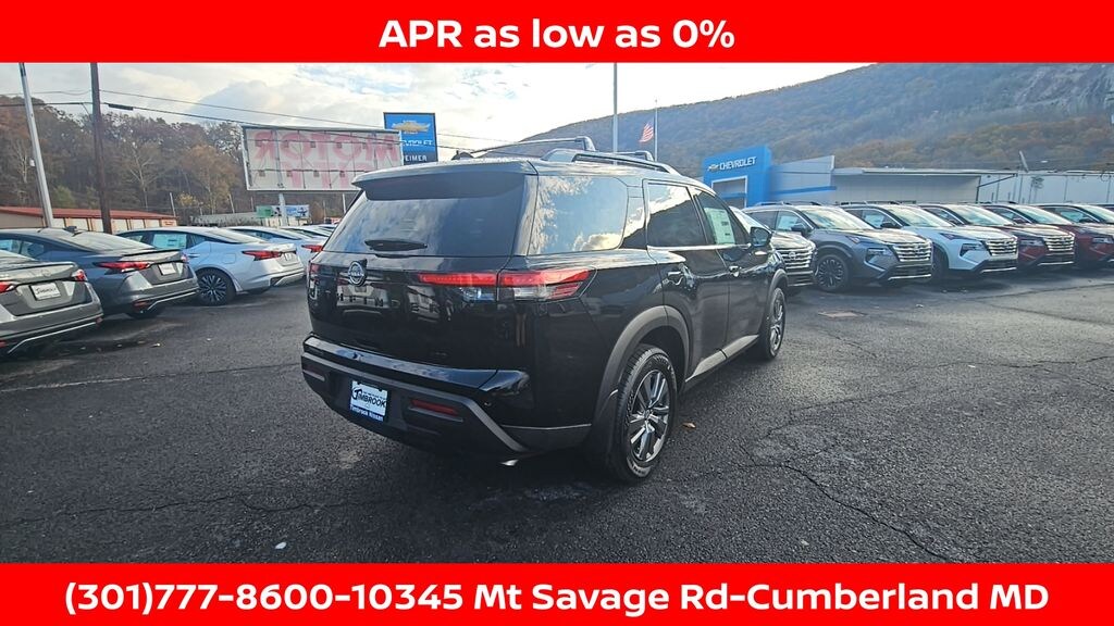 New 2025 Nissan Pathfinder SV SUV