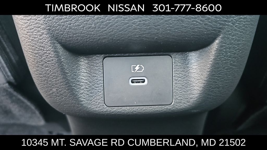 2025 Nissan Versa Sedan SV - Photo 25