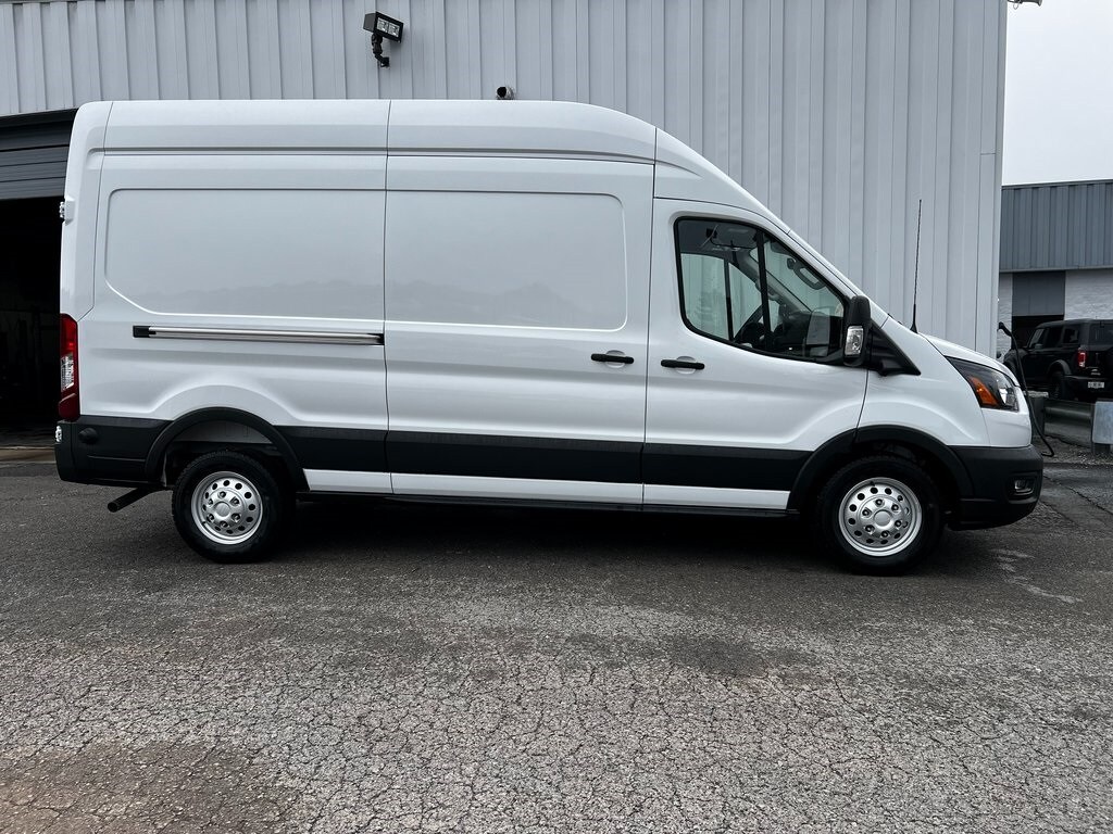 2026 Ford Transit Cargo Van photo 2