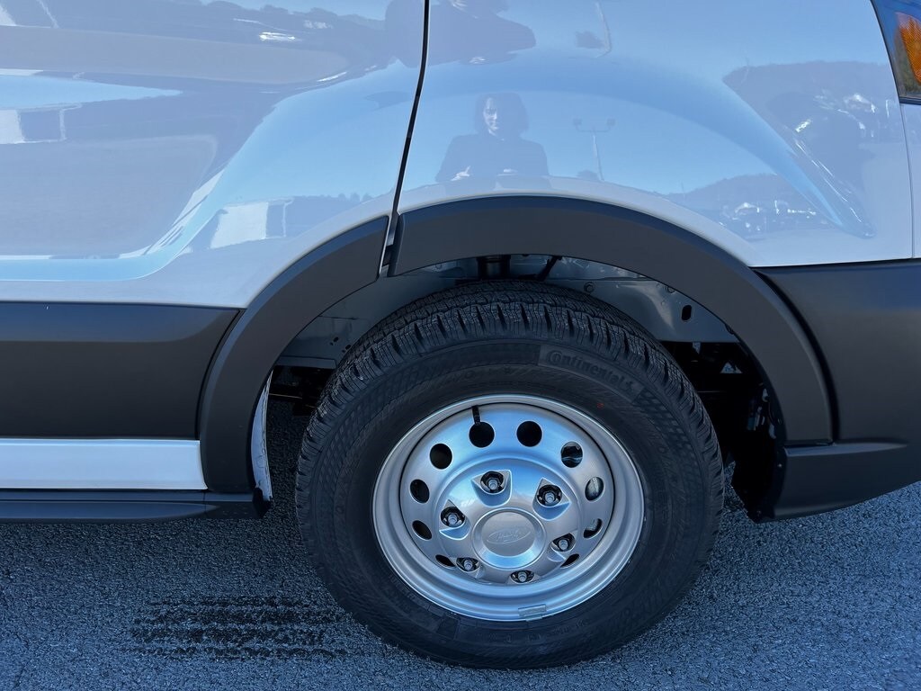 2025 Ford Transit Cargo Van photo 3