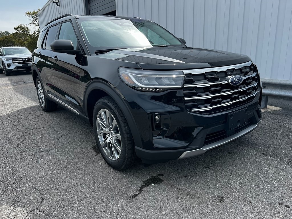 New 2025 Ford Explorer Active SUV