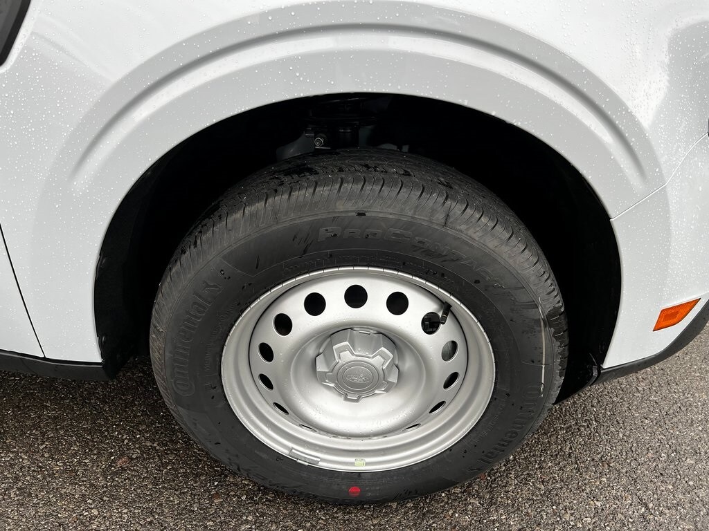 New 2025 Ford Maverick XL TRUCK