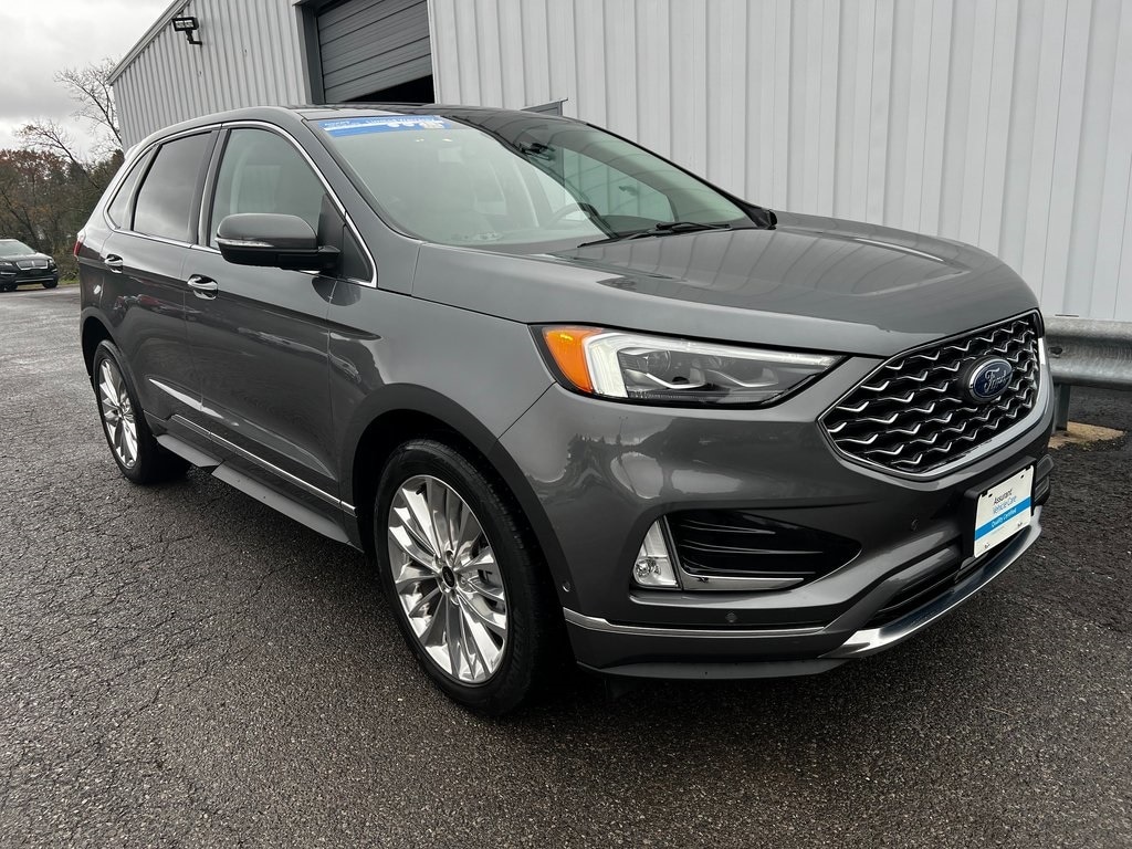 Used 2022 Ford Edge Titanium SUV