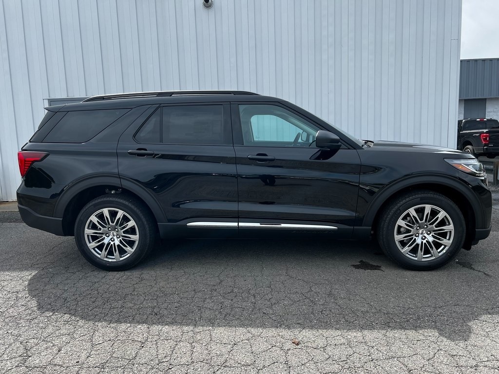New 2025 Ford Explorer Active SUV