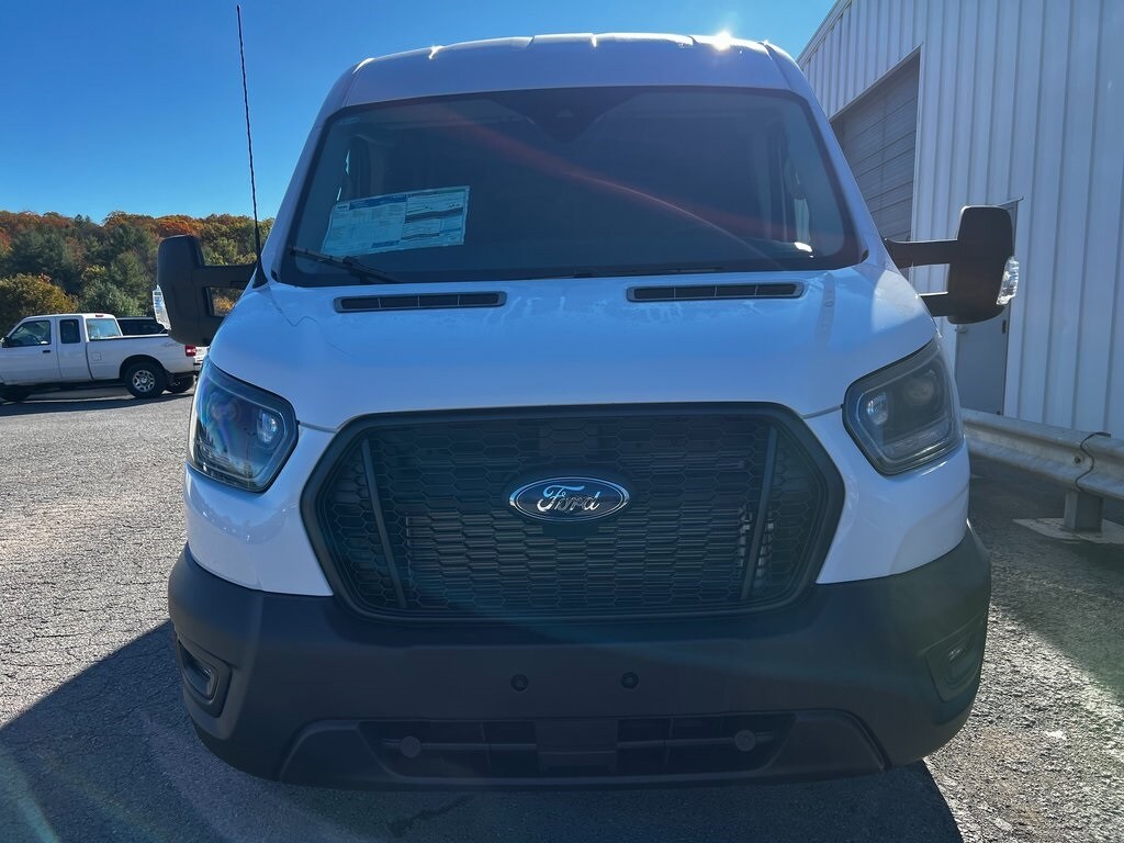 2025 Ford Transit Cargo Van photo 4