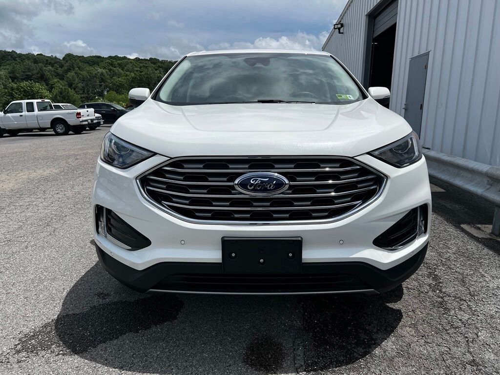 Used 2024 Ford Edge Titanium SUV