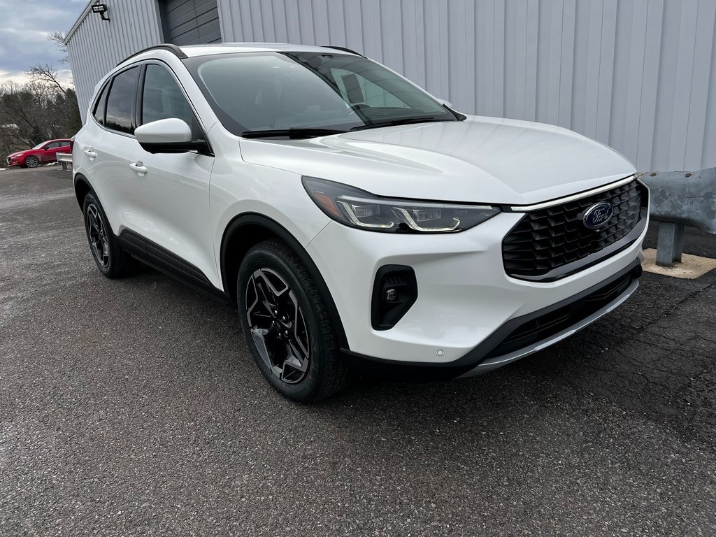 2026 Ford Escape Platinum's photo