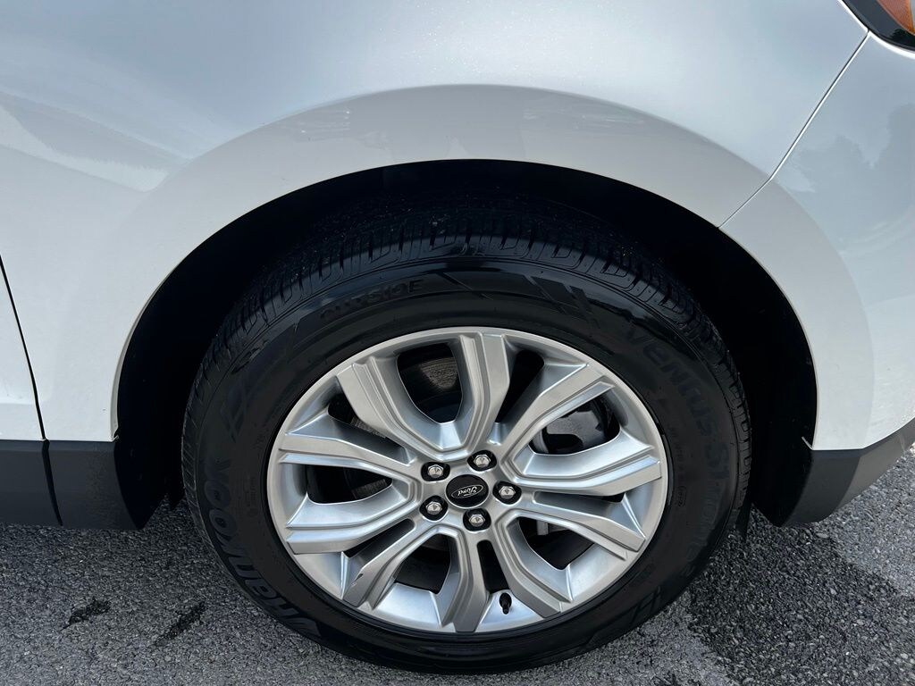 Used 2024 Ford Edge Titanium SUV