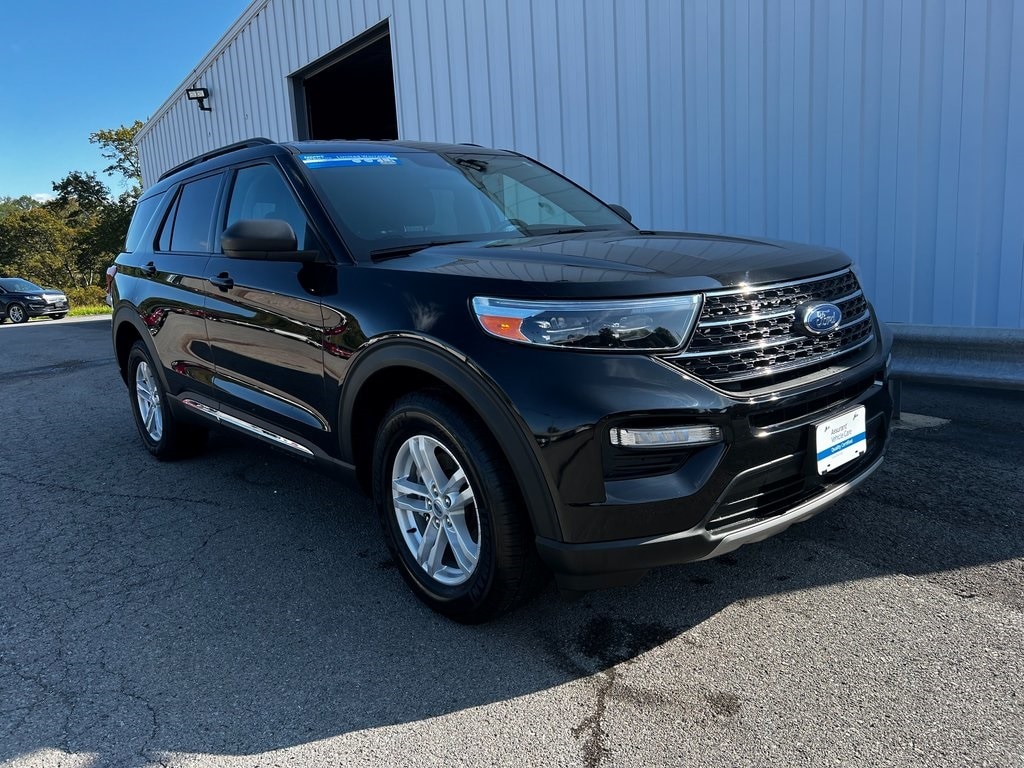 2022 Ford Explorer SUV 