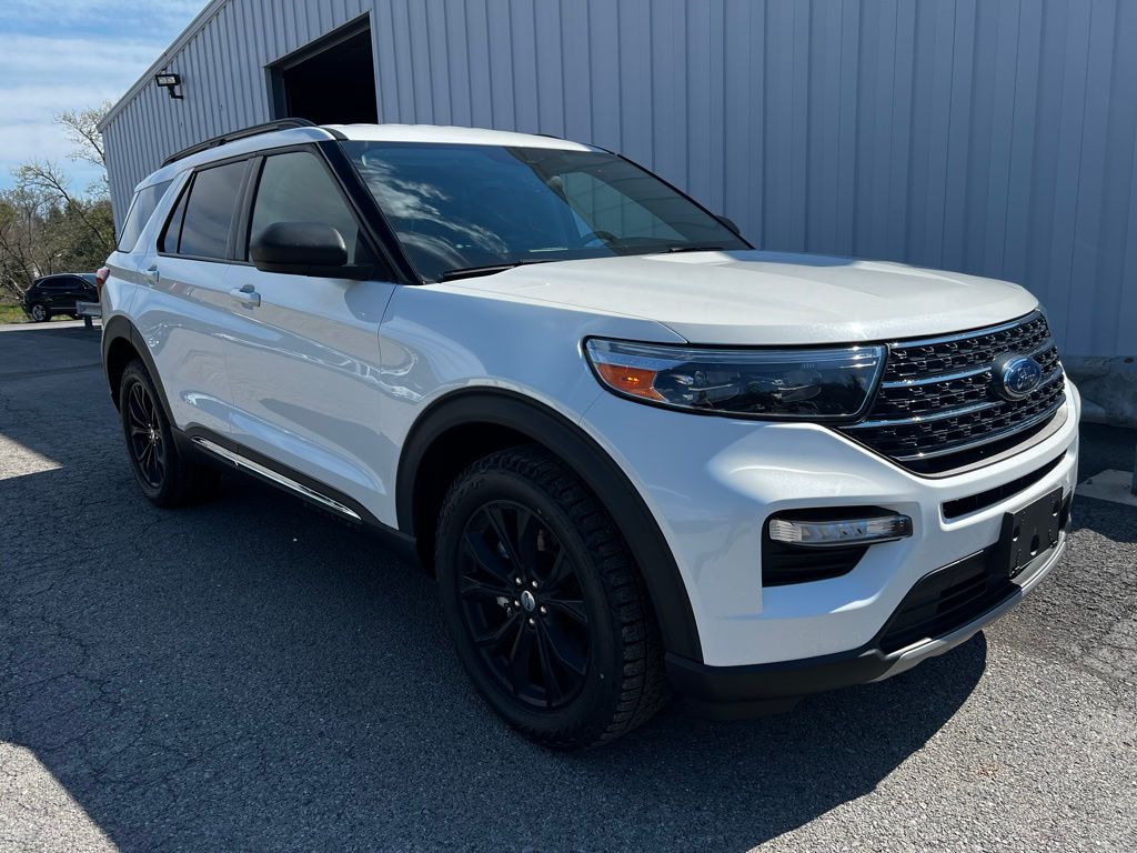 2022 Ford Explorer SUV 