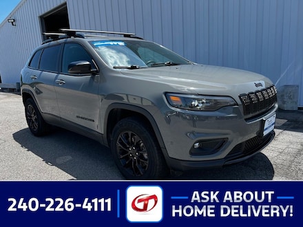 2023 Jeep Cherokee Altitude Lux SUV