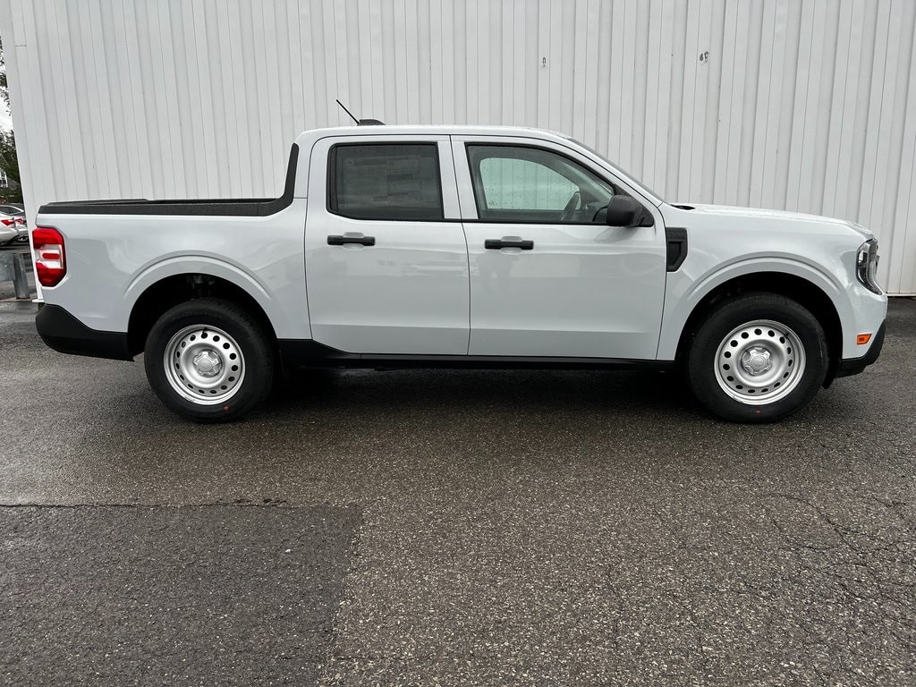 New 2025 Ford Maverick XL TRUCK