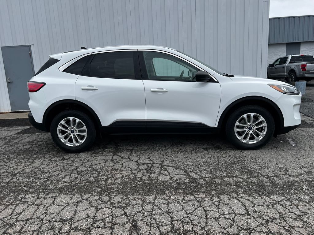 Used 2022 Ford Escape SE SUV