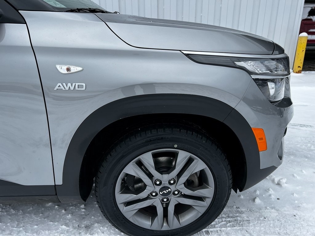 Used 2023 Kia Seltos LX SUV