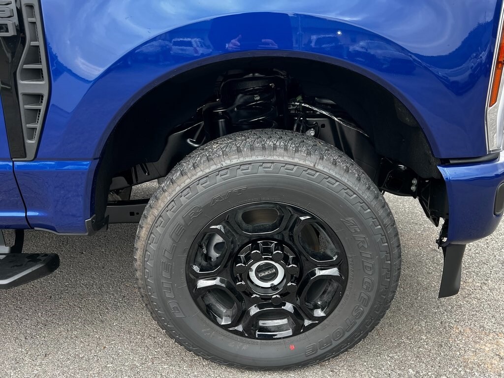 2026 Ford F-250 XL photo 3