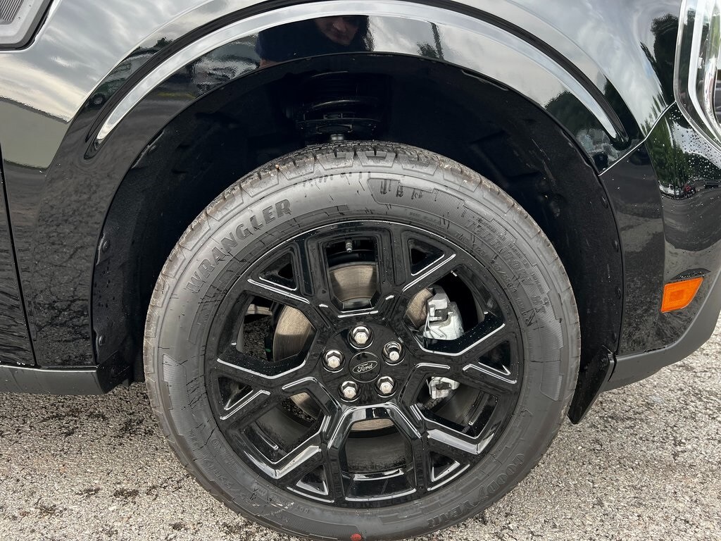 2025 Ford Maverick Lariat photo 3