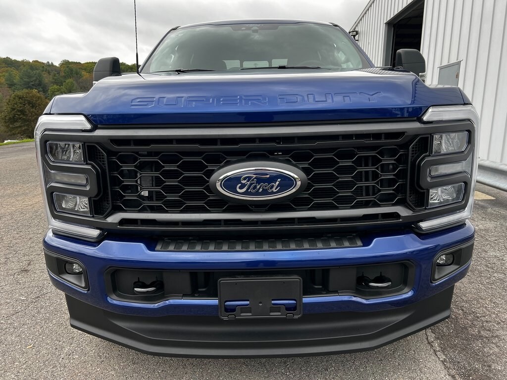 2026 Ford F-250 XL photo 4
