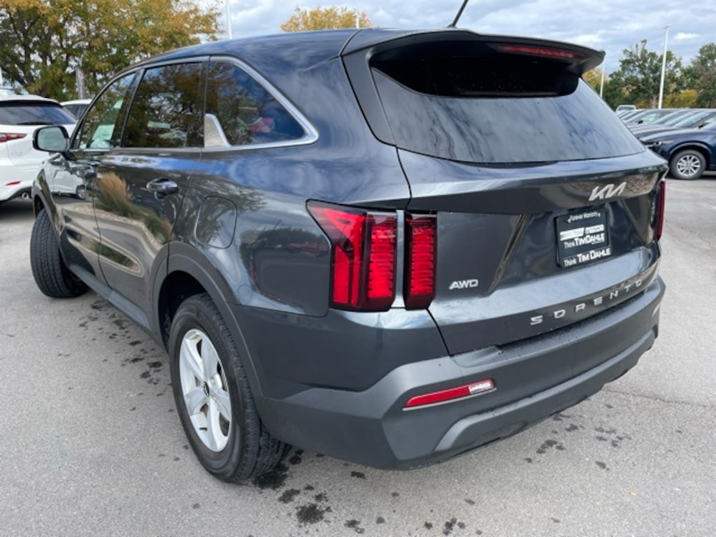 Used 2022 Kia Sorento LX SUV