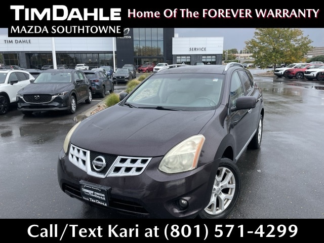 2011 Nissan Rogue SUV  2011 Nissan Rogue SUV