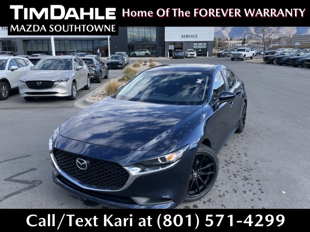 2022 Mazda Mazda3 Base's photo