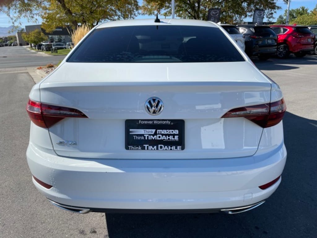 Used 2019 Volkswagen Jetta SEL Premium Sedan
