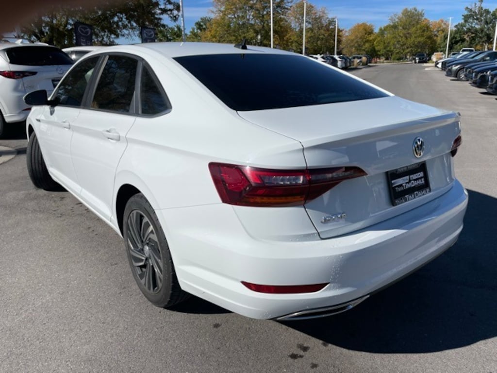 Used 2019 Volkswagen Jetta SEL Premium Sedan