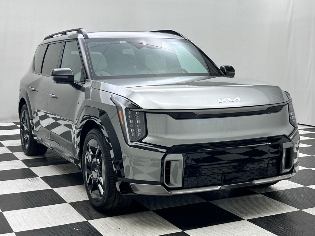 Used 2024 Kia Ev9 GT-Line with VIN KNDAEFS56R6046427 for sale in Portland, OR