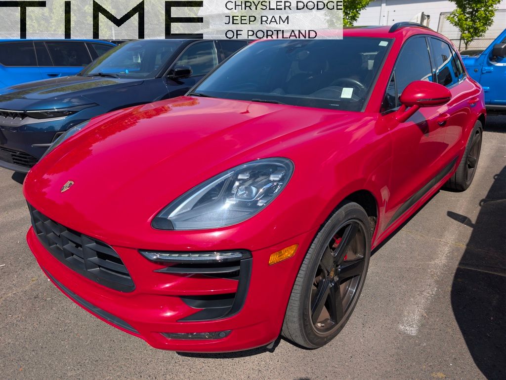 2018 Porsche Macan GTS's photo
