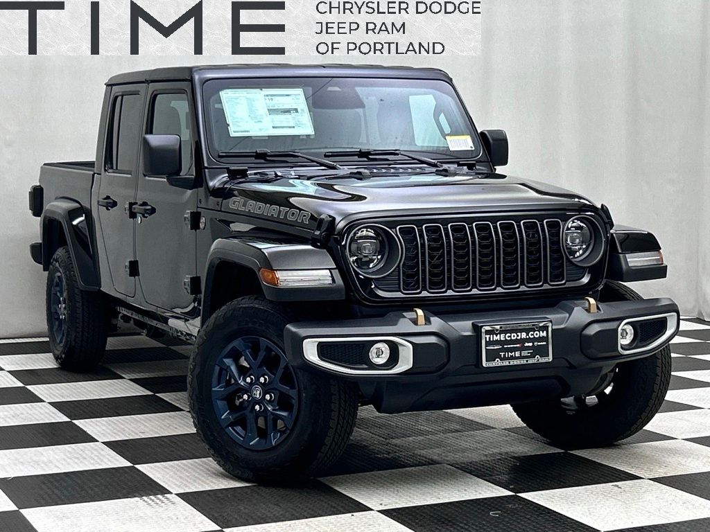 2026 Jeep Gladiator 85th Anniversary Edition Auto's photo