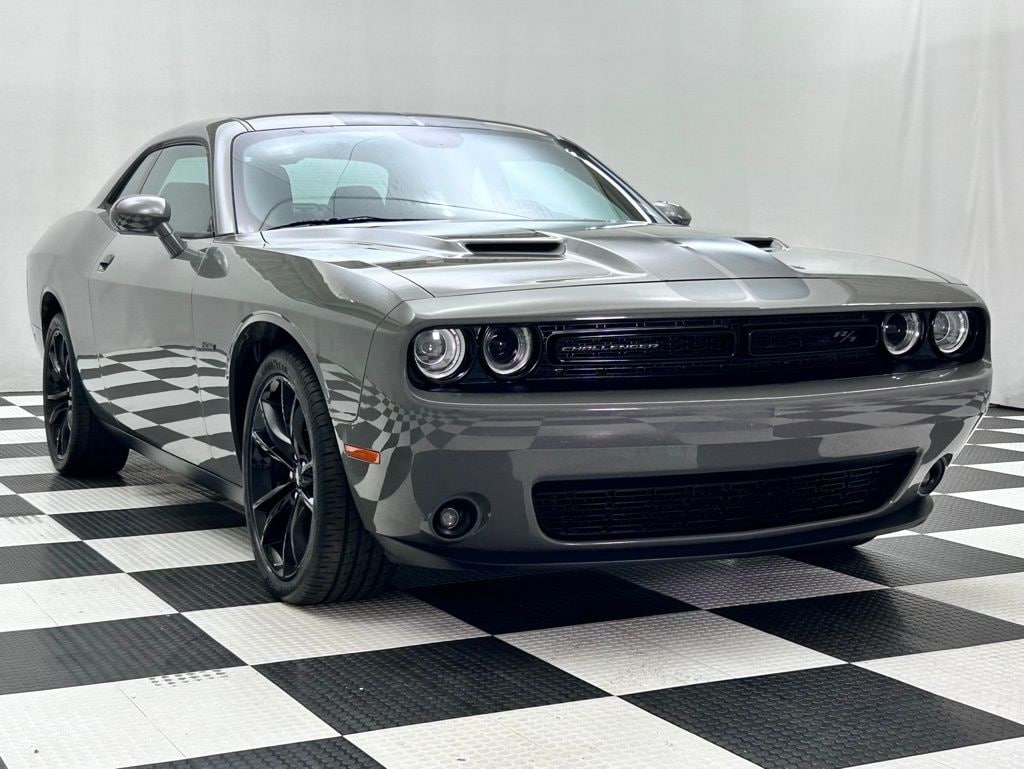 Used 2017 Dodge Challenger R/T Coupe