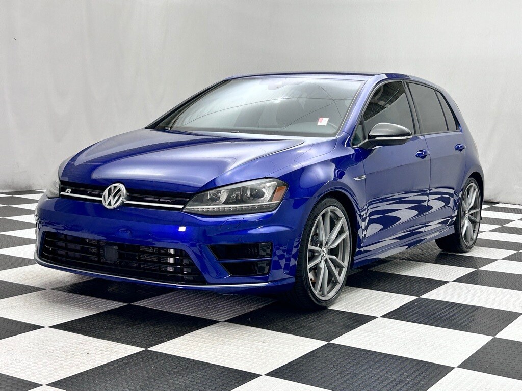 2017 Volkswagen Golf R 4Motion photo 4