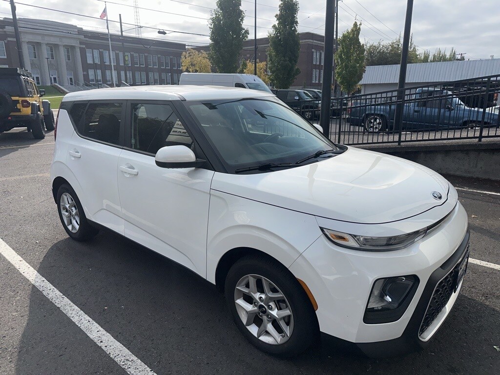 2020 Kia Soul LX S X-Line photo 2