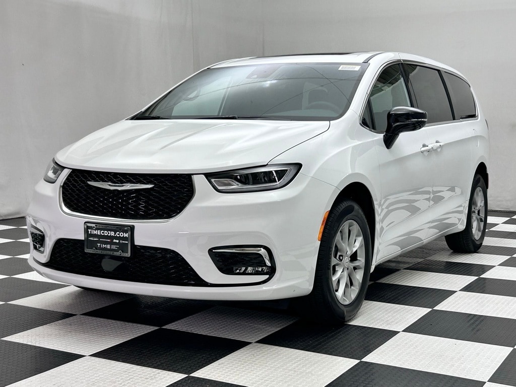 New 2026 Chrysler Pacifica Select Passenger Van
