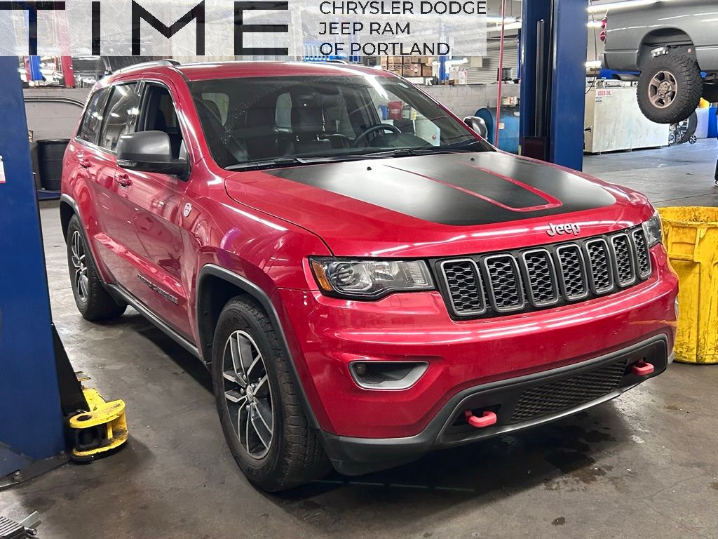 2017 Jeep Grand Cherokee Trailhawk 4WD's photo