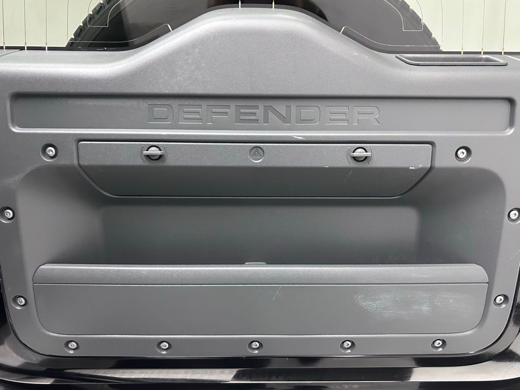 2022 Land Rover Defender XS Edition - Photo 22