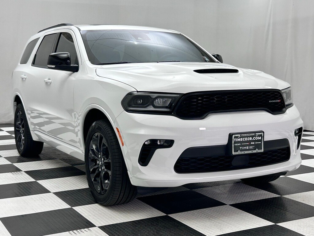 2022 Dodge Durango GT Plus photo 2