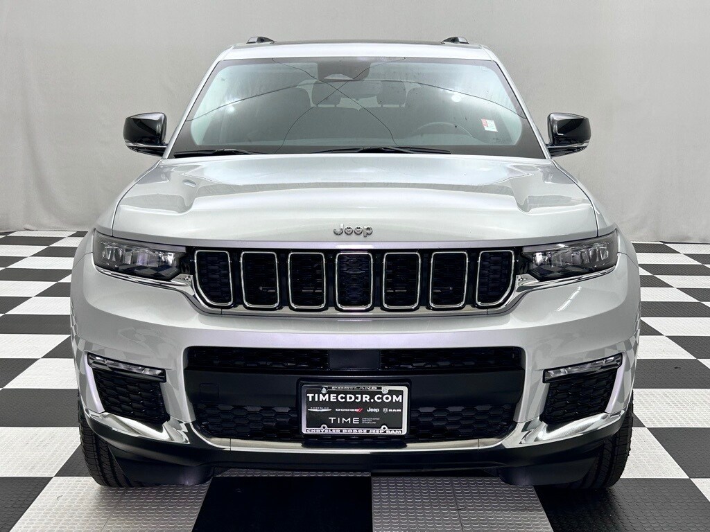 2022 Jeep Grand Cherokee Limited photo 3