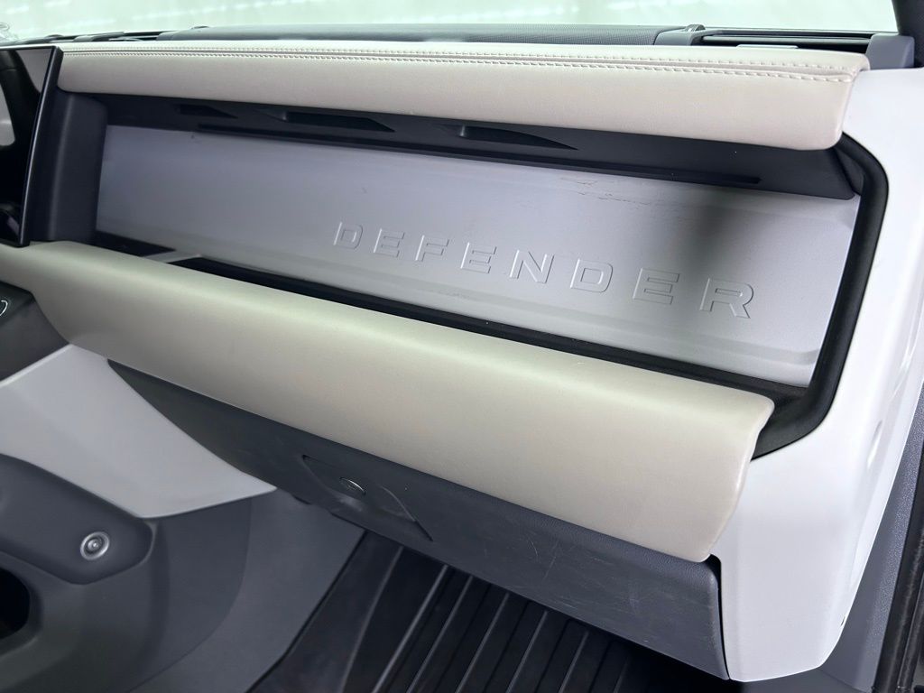 2022 Land Rover Defender XS Edition - Photo 46