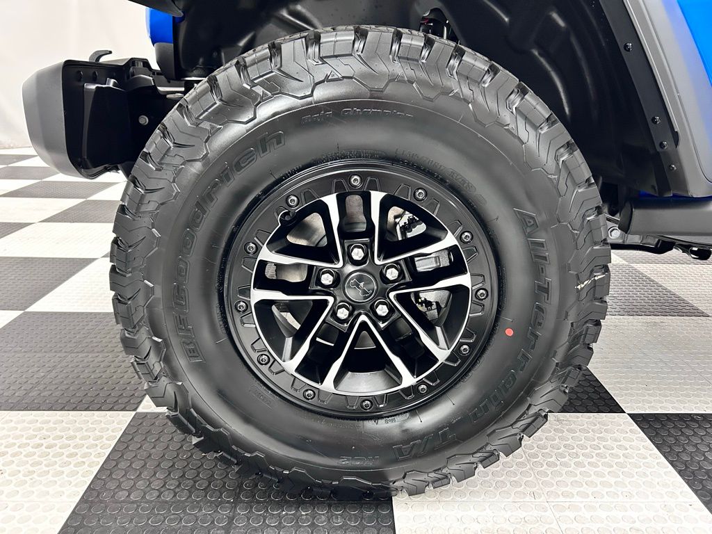 2025 Jeep Wrangler 4-Door Willys - Photo 13