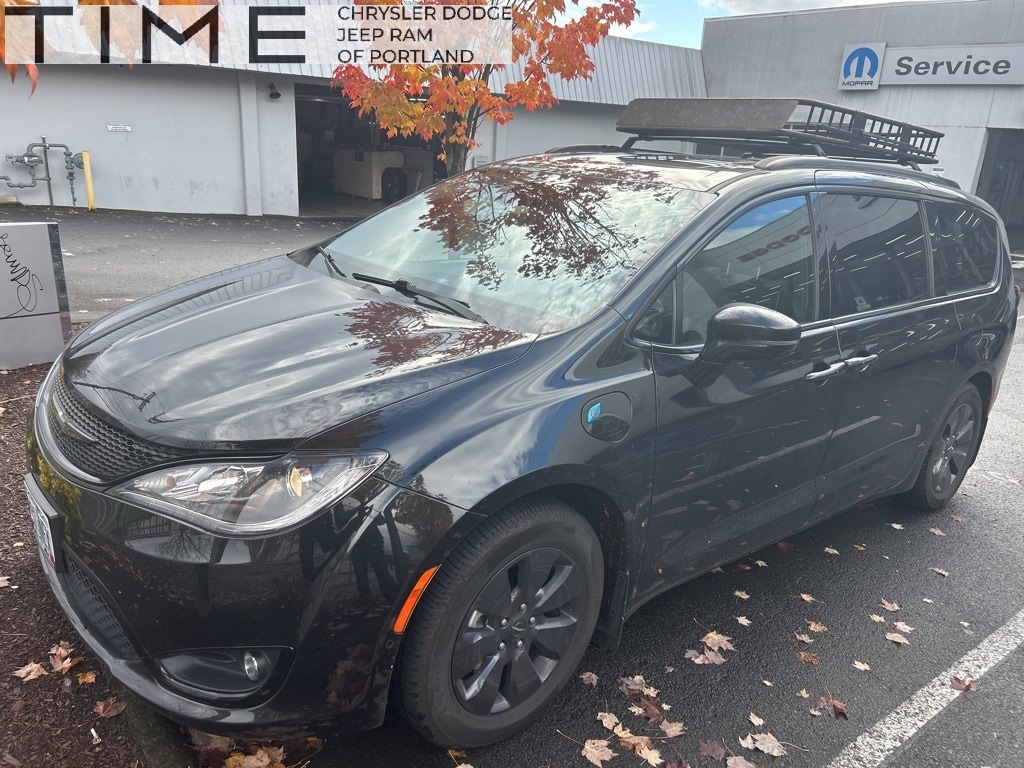 Used 2020 Chrysler Pacifica Hybrid Limited Minivan/Van