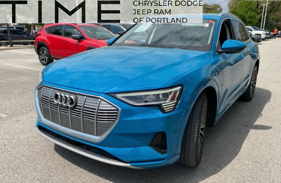 2019 Audi e-tron Prestige