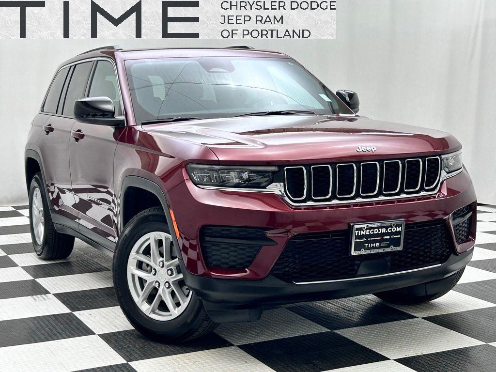 2024 Jeep Grand Cherokee Laredo X 4x4's photo